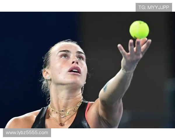 萨巴伦卡与佩古拉亮相总决赛成功开局 双方轻松取胜晋级下一轮