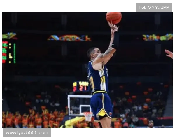 奎因半场表现亮眼13号秀砍下8分4板并送生涯最高8助